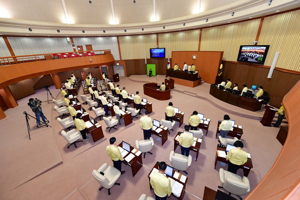 진주시의회 본회의장 전경