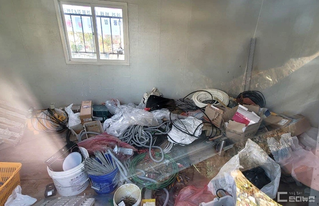 남강변 다목적문화센터에 설치된 이동식 건물 내부 모습