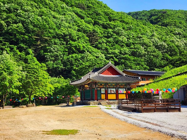 지리산의 품에 소박하고 고즈넉하게 안겨 있는 화림사