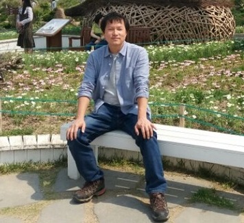 박성열 님은 진주시 지수면에서 농약방을 운영하며 틈틈이 글을 쓰며 지냅니다. 