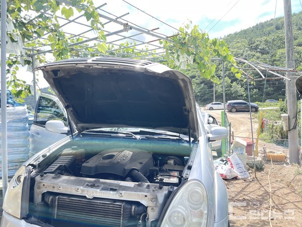 진주시 명석면 일대는 주택과 상가, 초·중학교, 농경지까지 광범위하게 침수됐다.