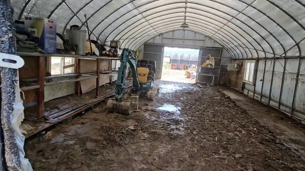 하지만 그가 더 분노하는 것은, 이번 피해가 충분히 막을 수 있었던 인재(人災)라는 점이다.