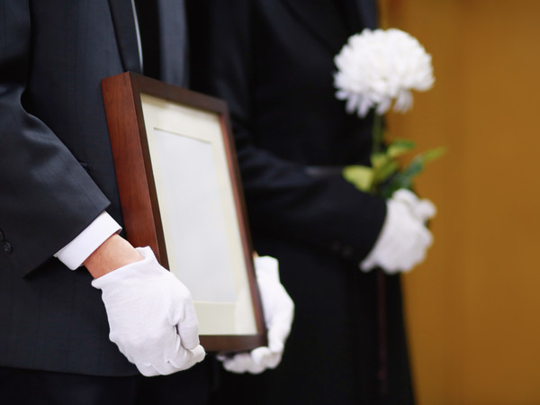 죽음을 홀로 맞이하는 '무연고 사망자'가 증가하고 있다. 