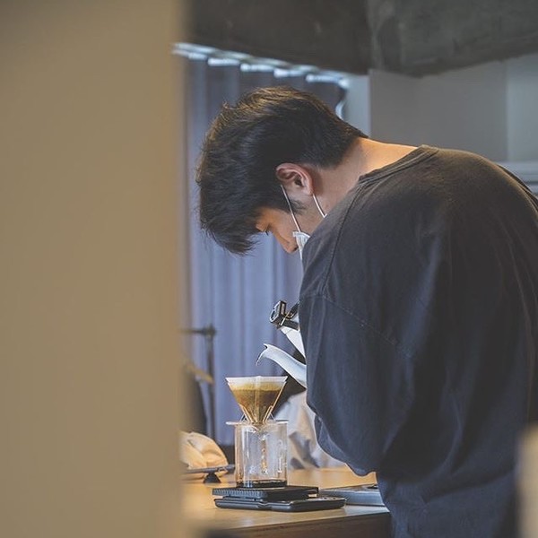 글쓴이 토브아카이브 대표, 박성진 작가 