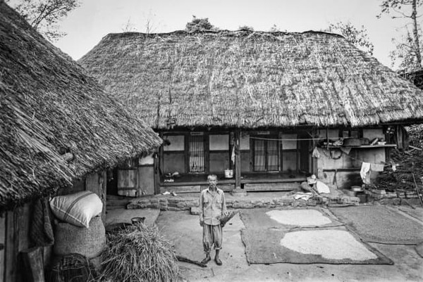 [전시]옛집에 기댄 사람들의 삶을 담은 故 황헌만 다큐멘터리 사진작가 사진전 개최 ⓒ한국토지주택공사(LH) 토지주택박물관